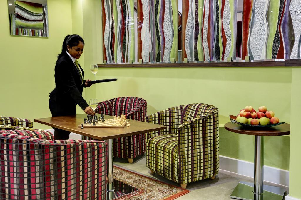 פרנהאם Frensham Pond Country House Hotel & Spa מראה חיצוני תמונה