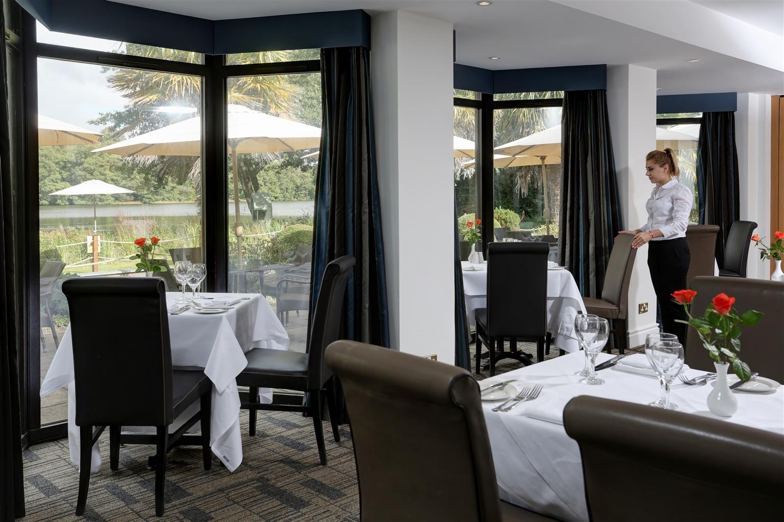 פרנהאם Frensham Pond Country House Hotel & Spa מראה חיצוני תמונה
